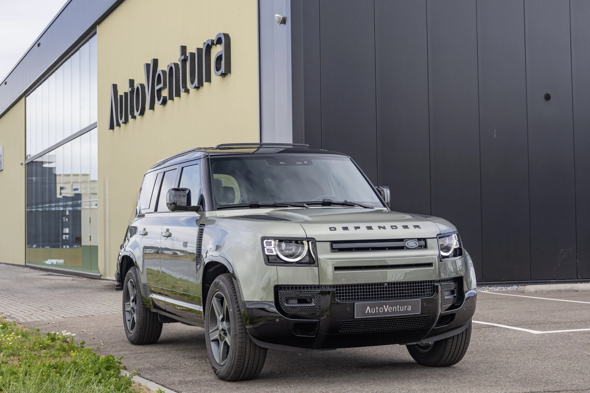 Hoofdafbeelding Land Rover Defender