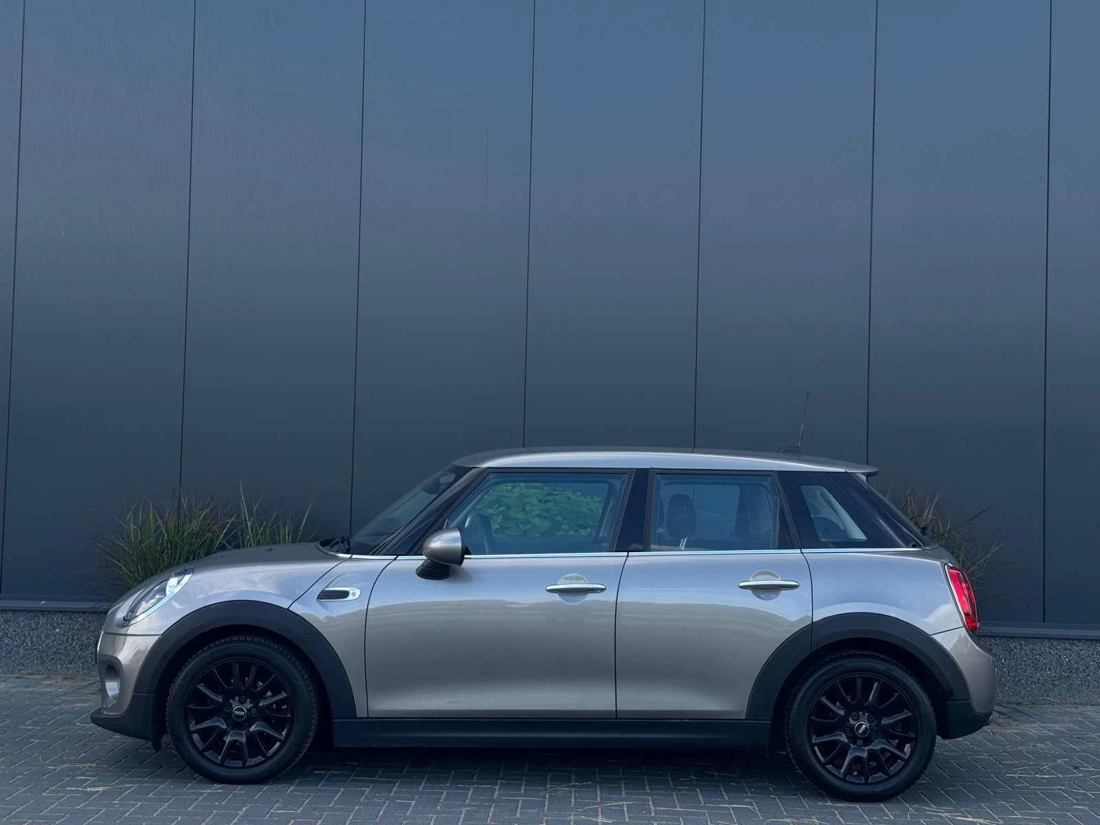 Hoofdafbeelding MINI 5-deurs