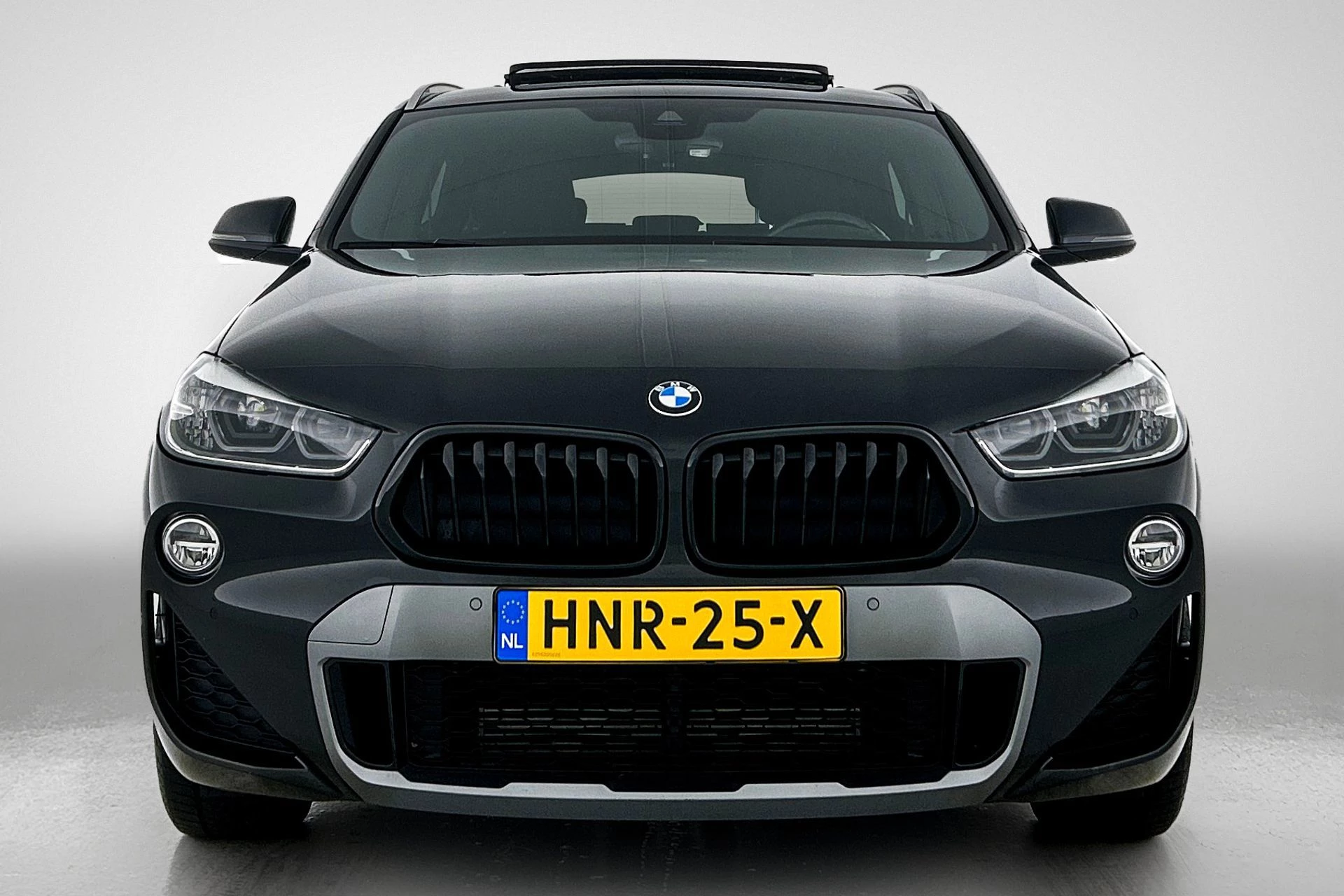 Hoofdafbeelding BMW X2