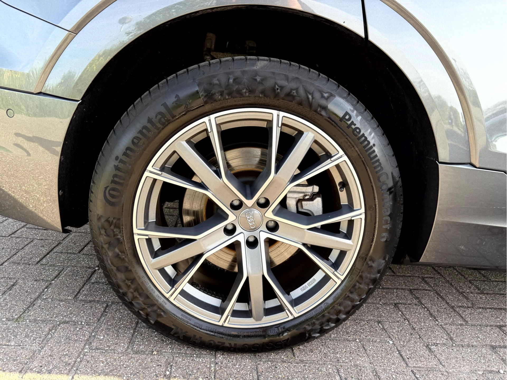 Hoofdafbeelding Audi e-tron