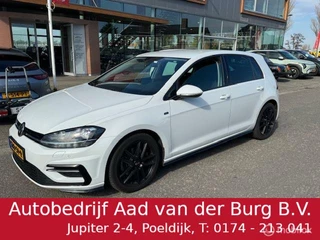 Hoofdafbeelding Volkswagen Golf Volkswagen Golf 1.5 TSI Highline Business R-Line edition  150pk,  DSG Automaat , Navigatie , Parkeerhulp Voor & Achter , Verwarmde voorstoelen , Prive glas , Velgen zwart incl all weahter banden  ,