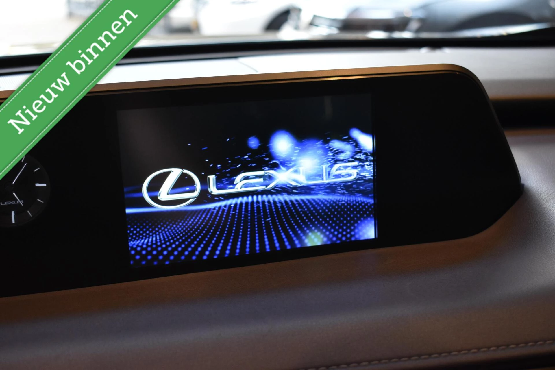 Hoofdafbeelding Lexus UX