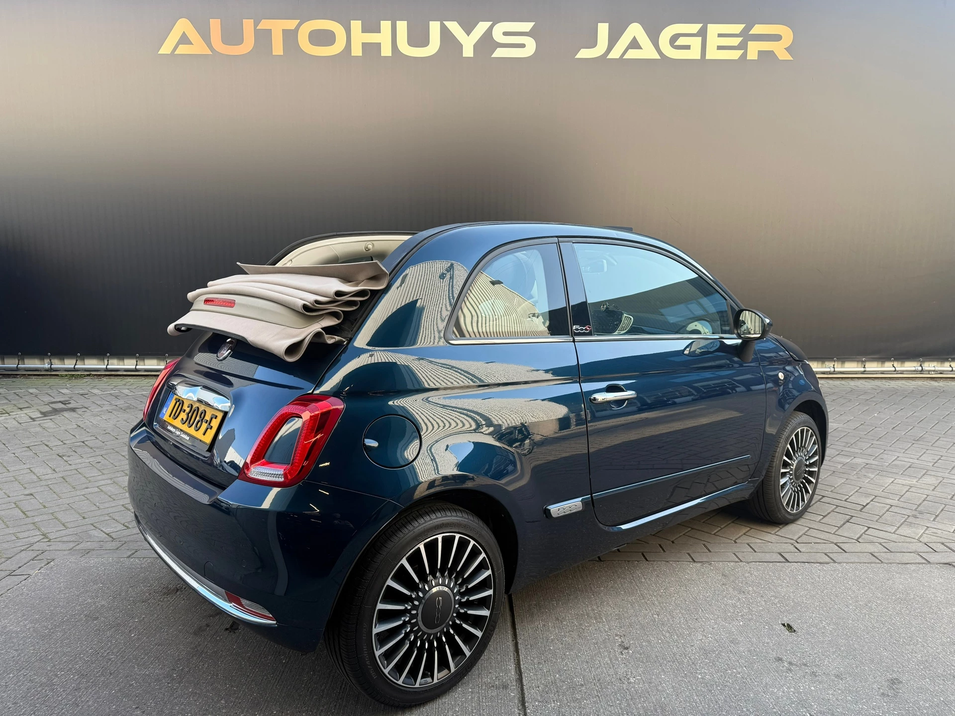 Hoofdafbeelding Fiat 500C