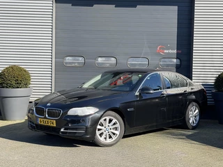 BMW 5-serie 518d Executive M-Sport Stuur | Navigatie | Xenon | Lichtmetalen Velgen | Parkeersensoren | Stoelverwarming |