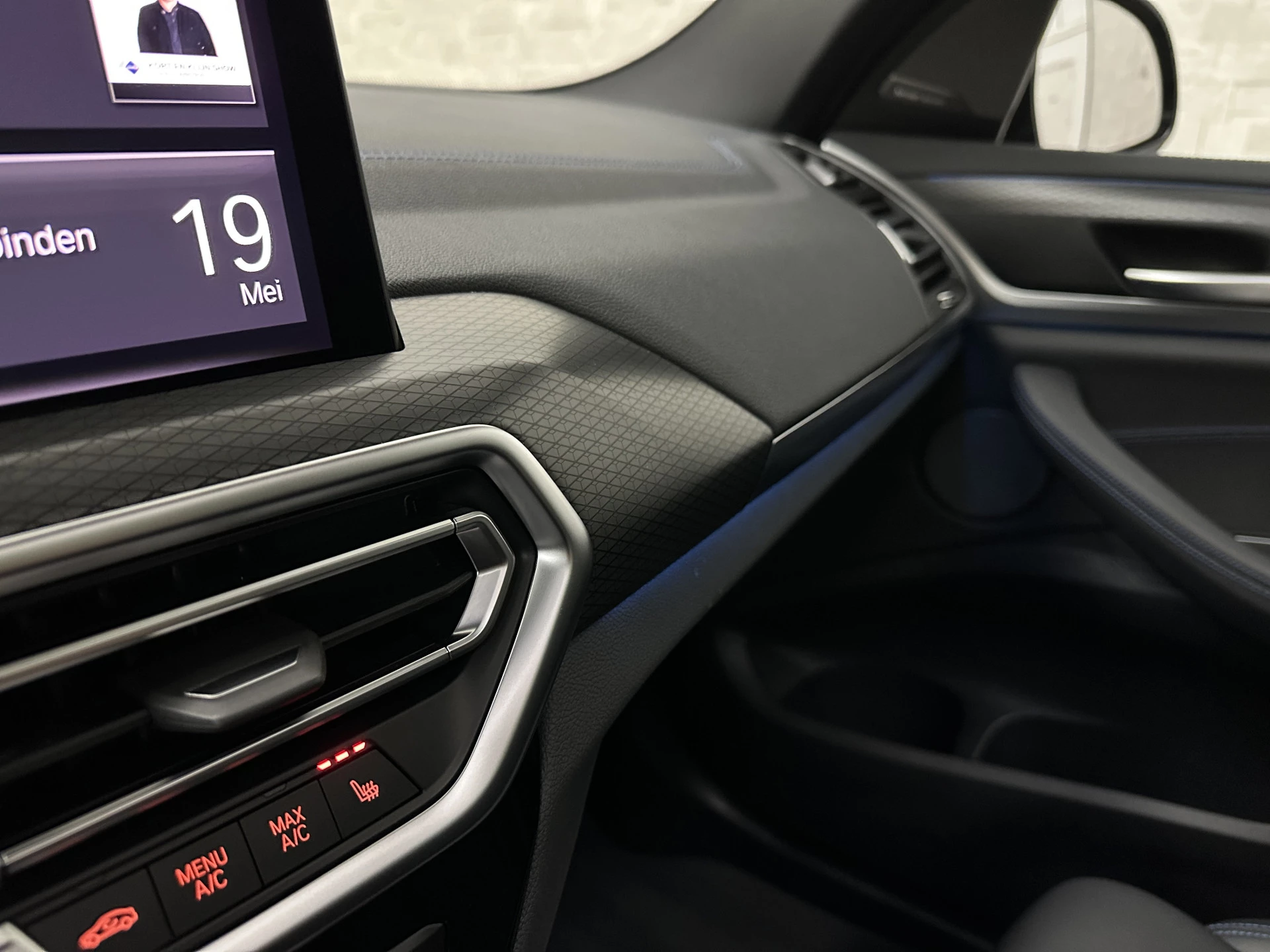 Hoofdafbeelding BMW iX3