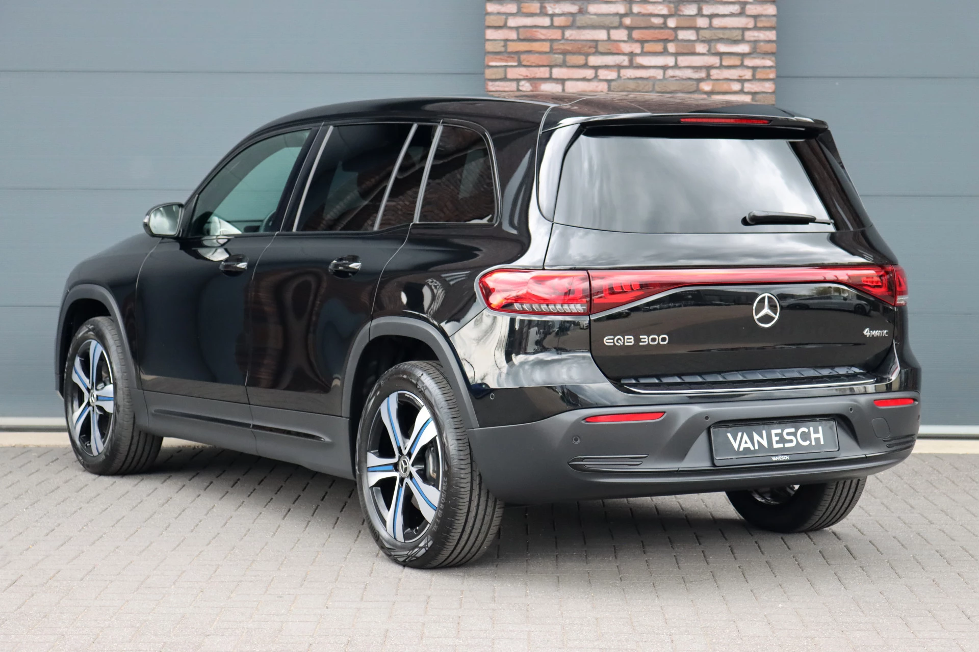 Hoofdafbeelding Mercedes-Benz EQB