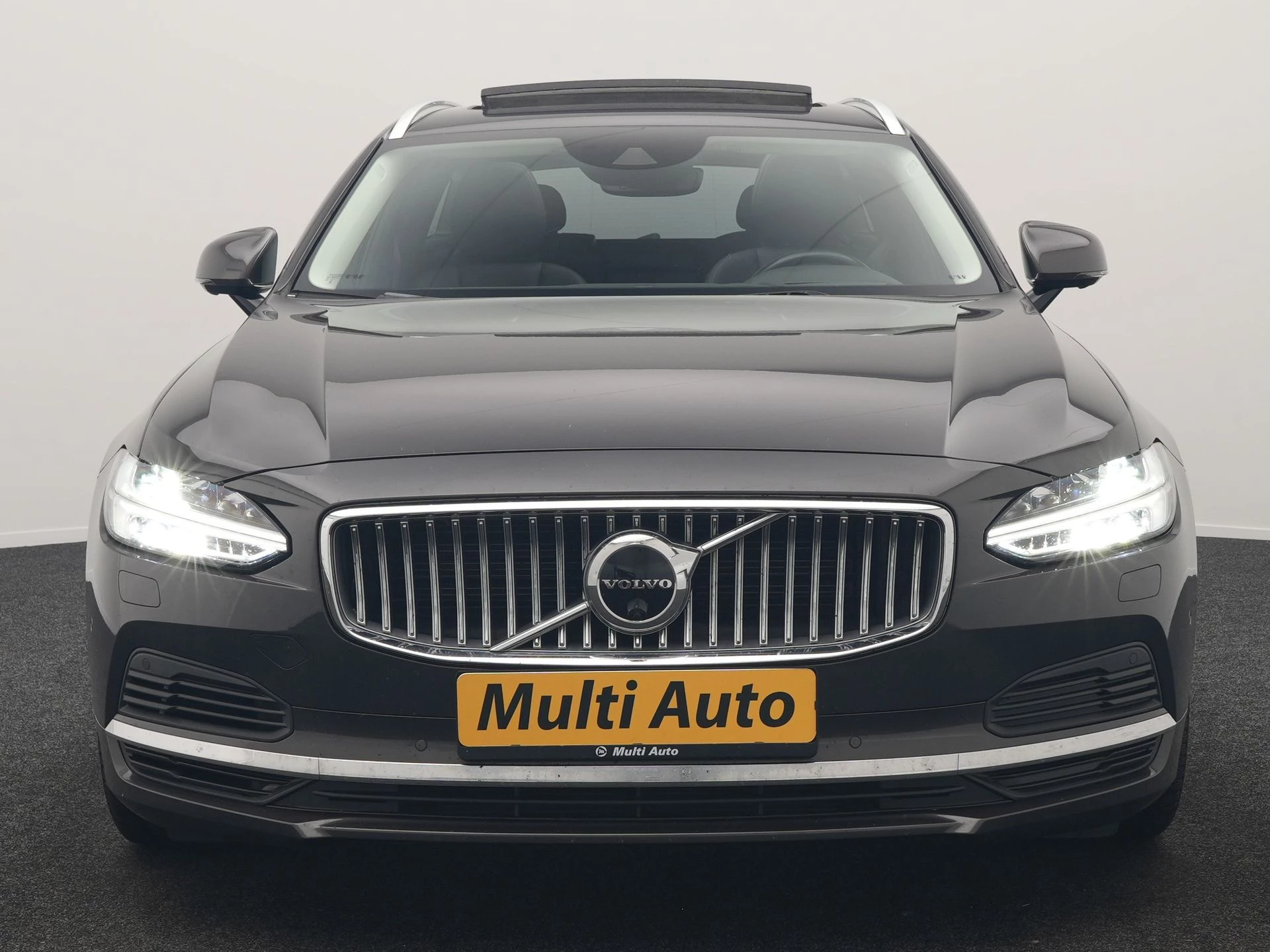 Hoofdafbeelding Volvo V90