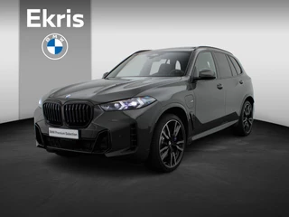 BMW X5 xDrive50e M Sportpakket Pro | Travel Pack | Innovation Pack | Comfort Plus Pack | Exclusive Pack | Integral Active Steering | Soft Close | Trekhaak | 	Glazen Panoramadak Sky Lounge | M Multifunctionele voorstoelen | Driving Assistant | Harman Kardon | 22''