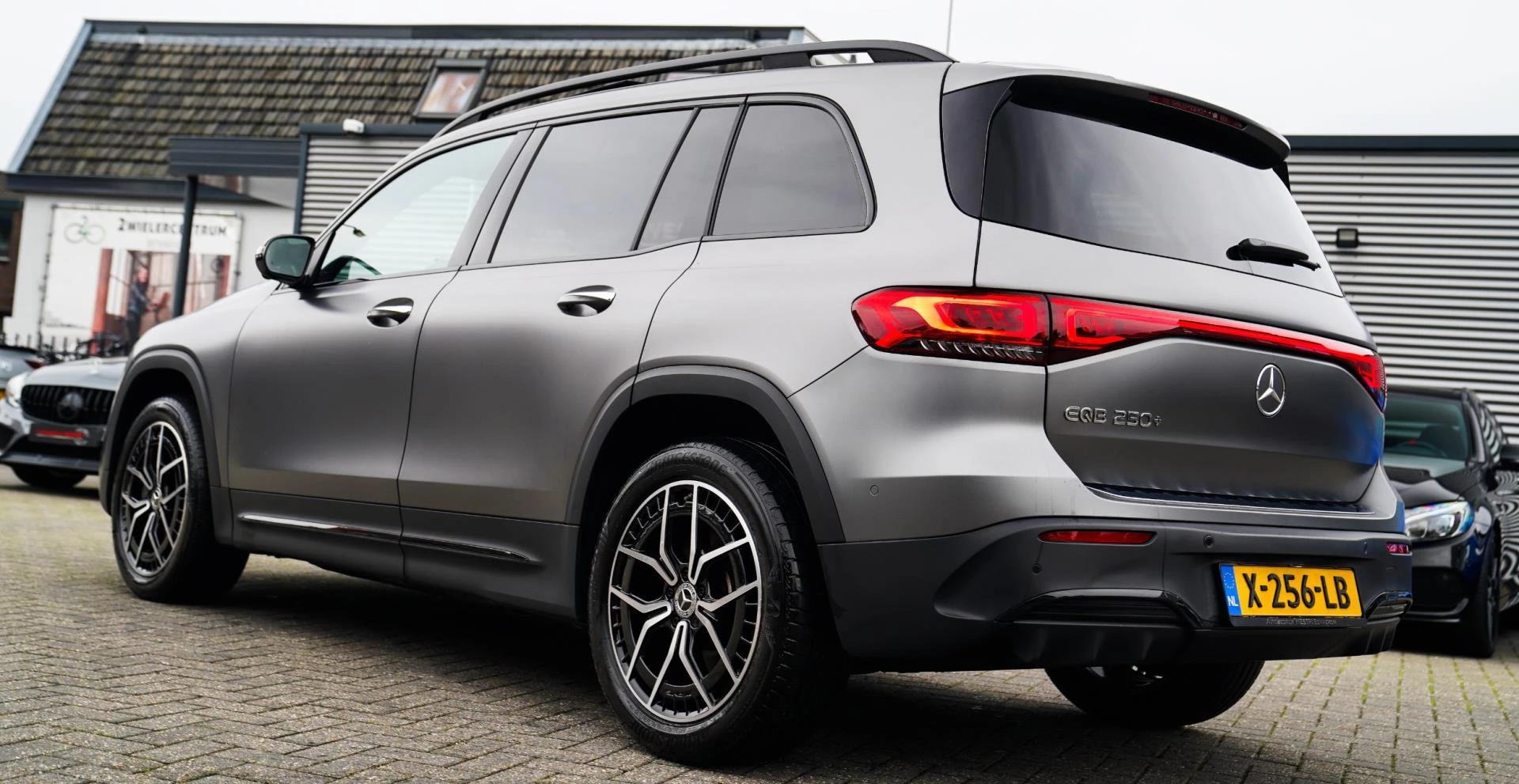 Hoofdafbeelding Mercedes-Benz EQB