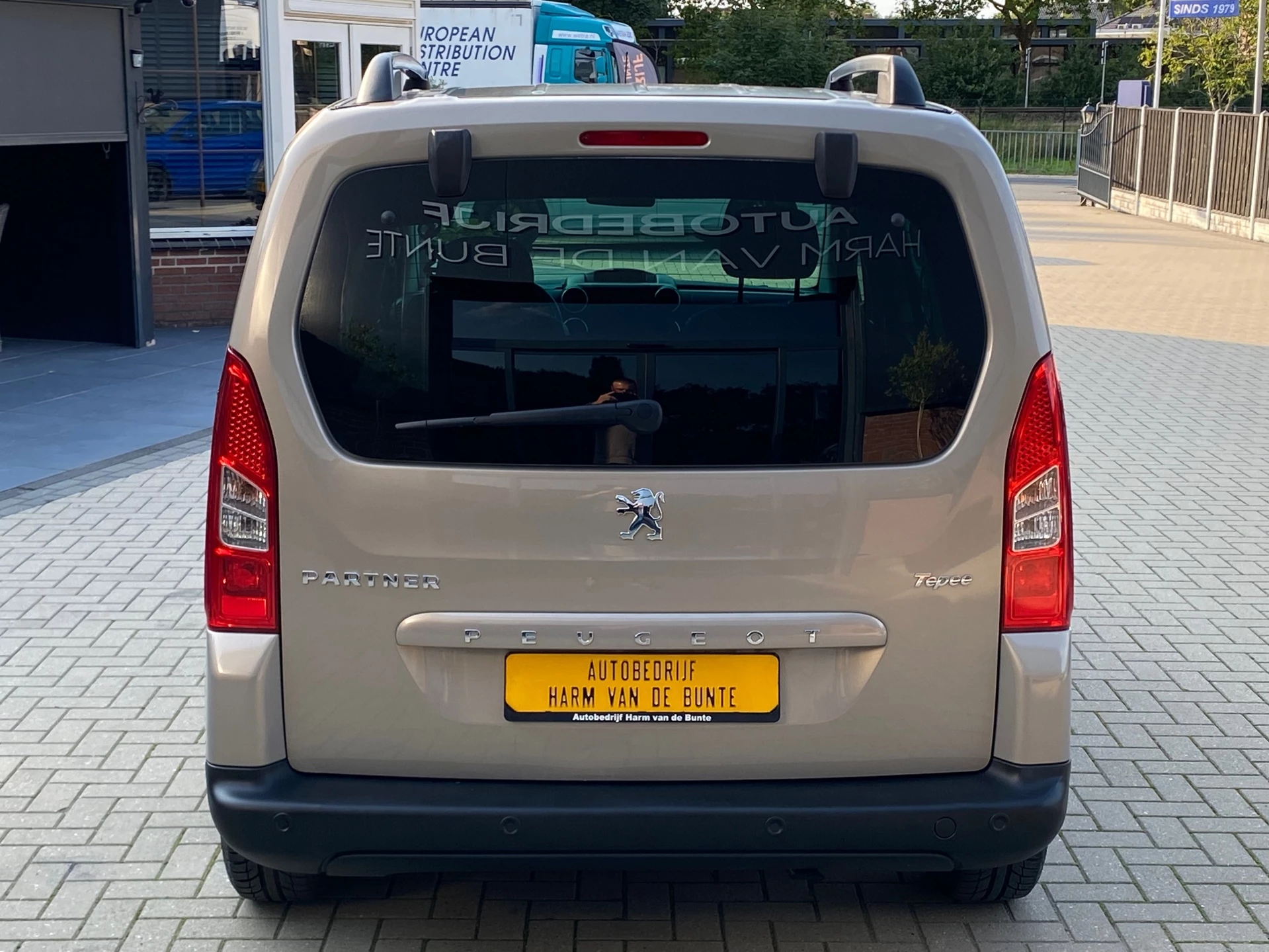 Hoofdafbeelding Peugeot Partner