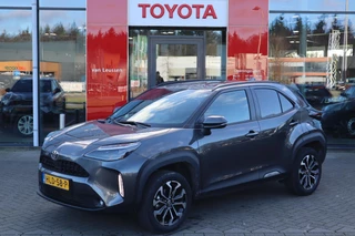 Toyota Yaris Cross HYBRID 115 FIRST EDITION STOEL/STUUR/VOORRUITVERWARM. P-SENSOREN KEYLESS ANDROID/APPLE KEYLESS
