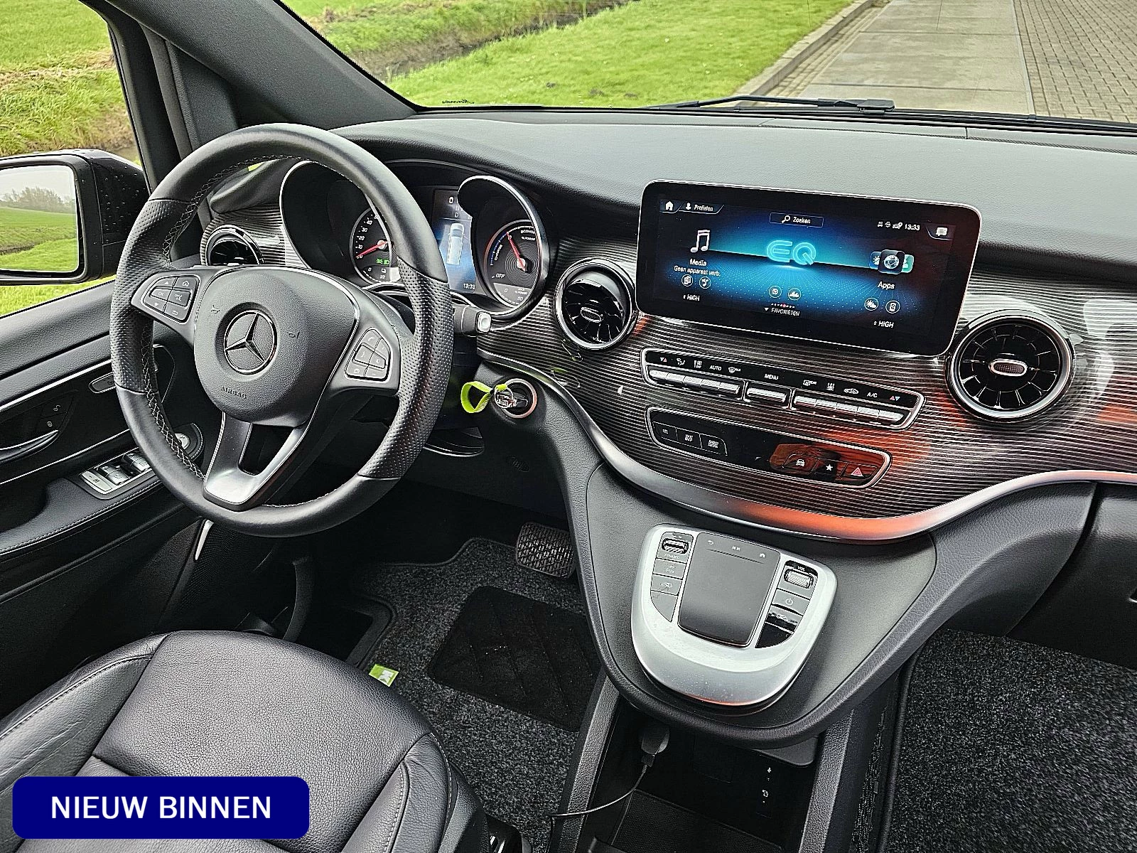 Hoofdafbeelding Mercedes-Benz EQV