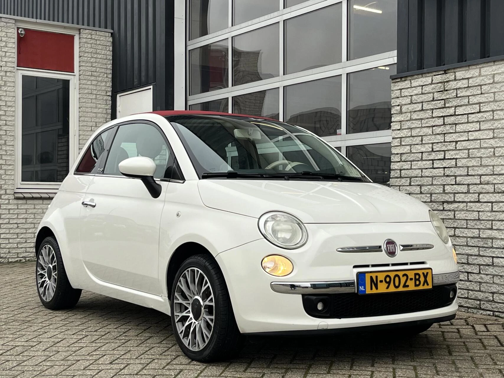 Hoofdafbeelding Fiat 500C