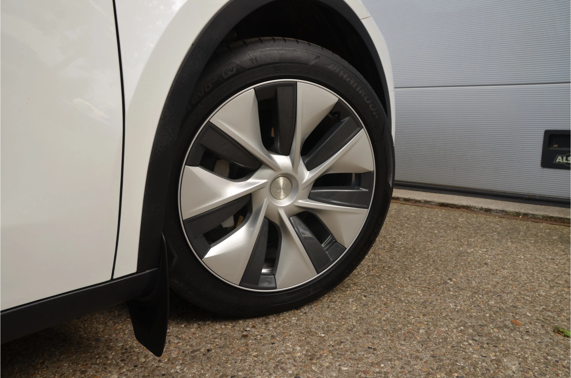 Hoofdafbeelding Tesla Model Y