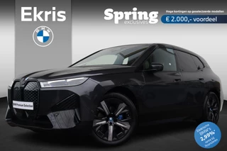 Hoofdafbeelding BMW iX BMW iX xDrive40 Business Edition Plus 77 kWh Sportpakket / High Executive / Comfort Access / Trekhaak met elektrisch wegklapbare kogel / panoramadak Sky Lounge / Harman Kardon | Easter