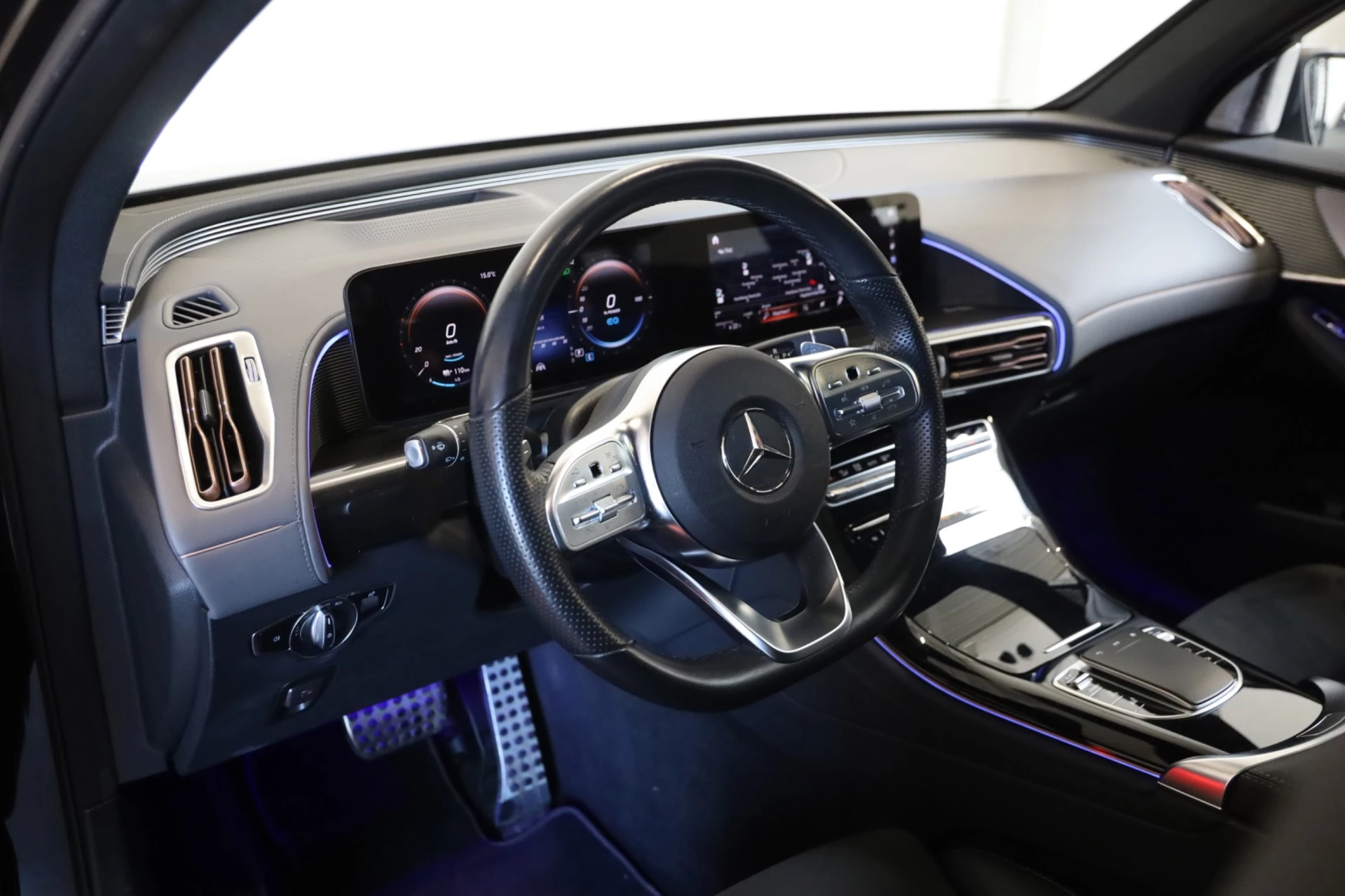 Hoofdafbeelding Mercedes-Benz EQC