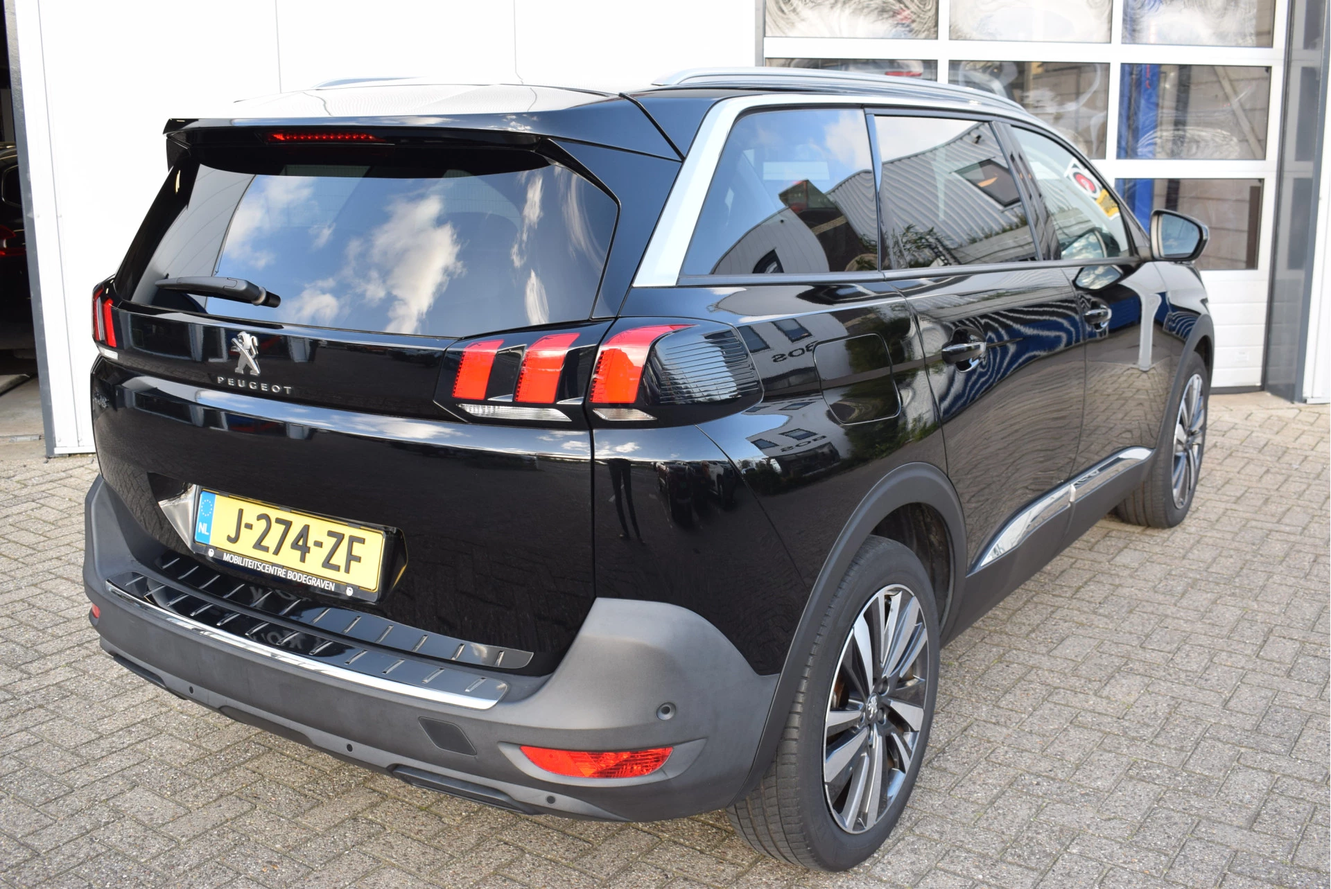 Hoofdafbeelding Peugeot 5008