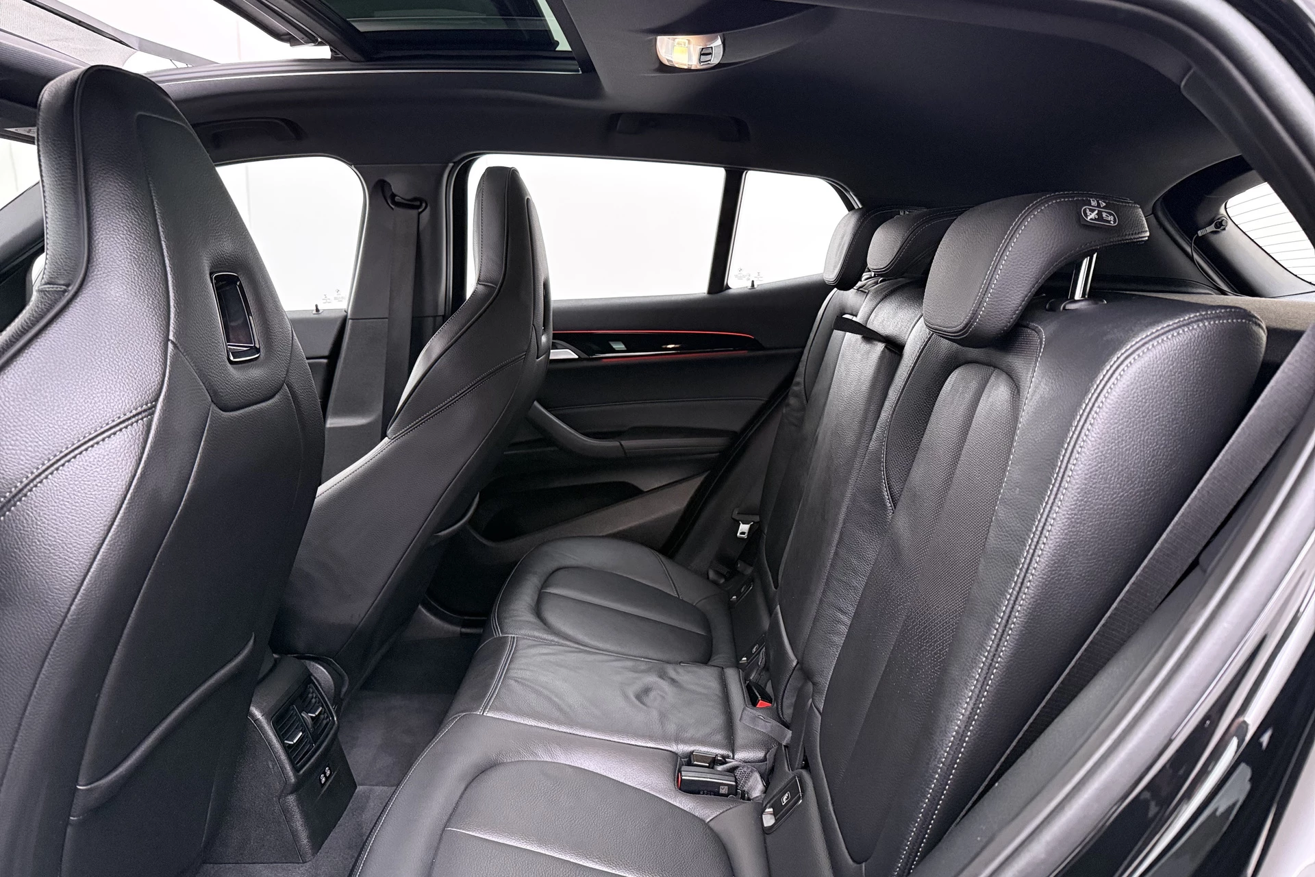 Hoofdafbeelding BMW X2