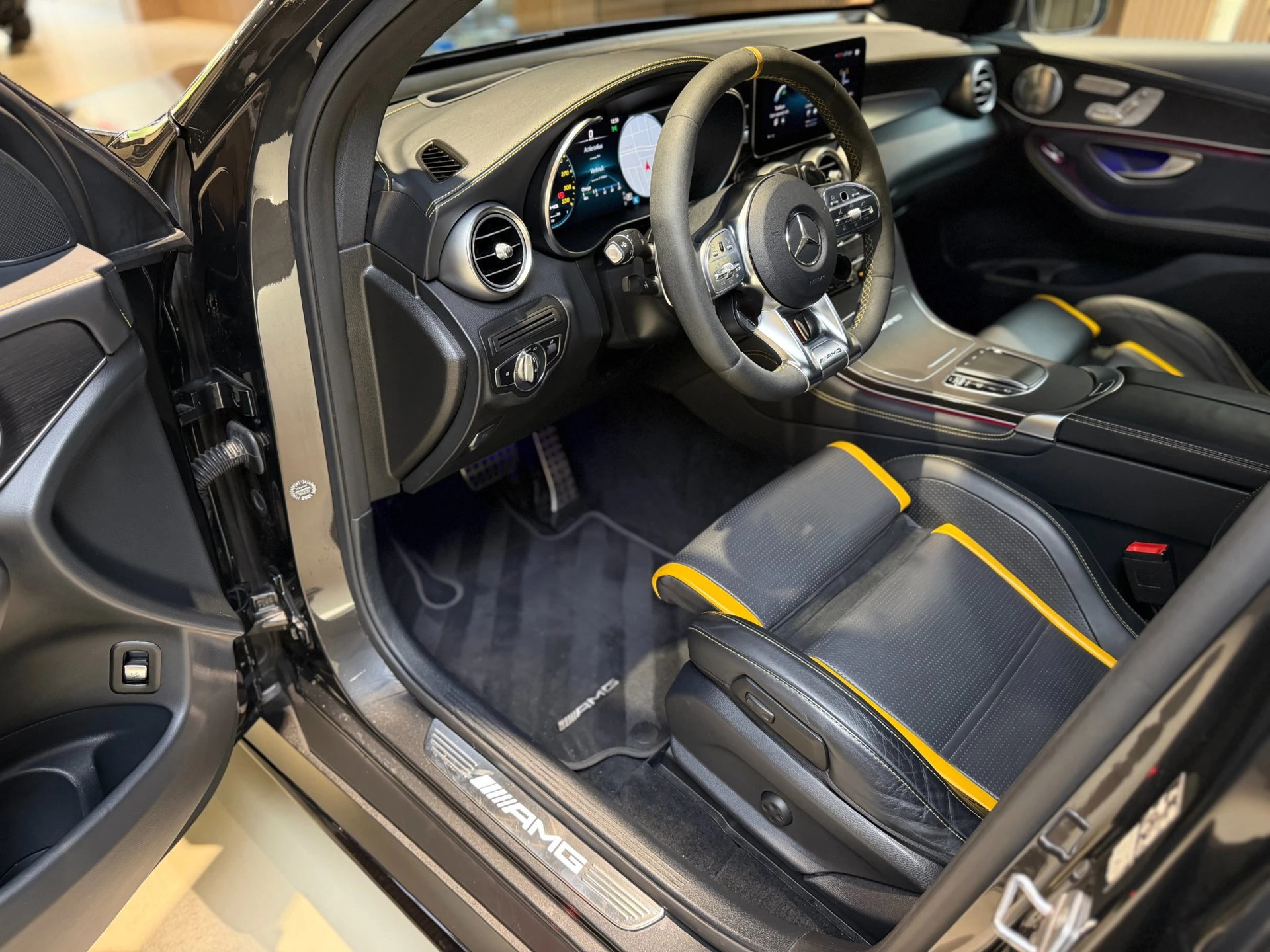 Hoofdafbeelding Mercedes-Benz GLC