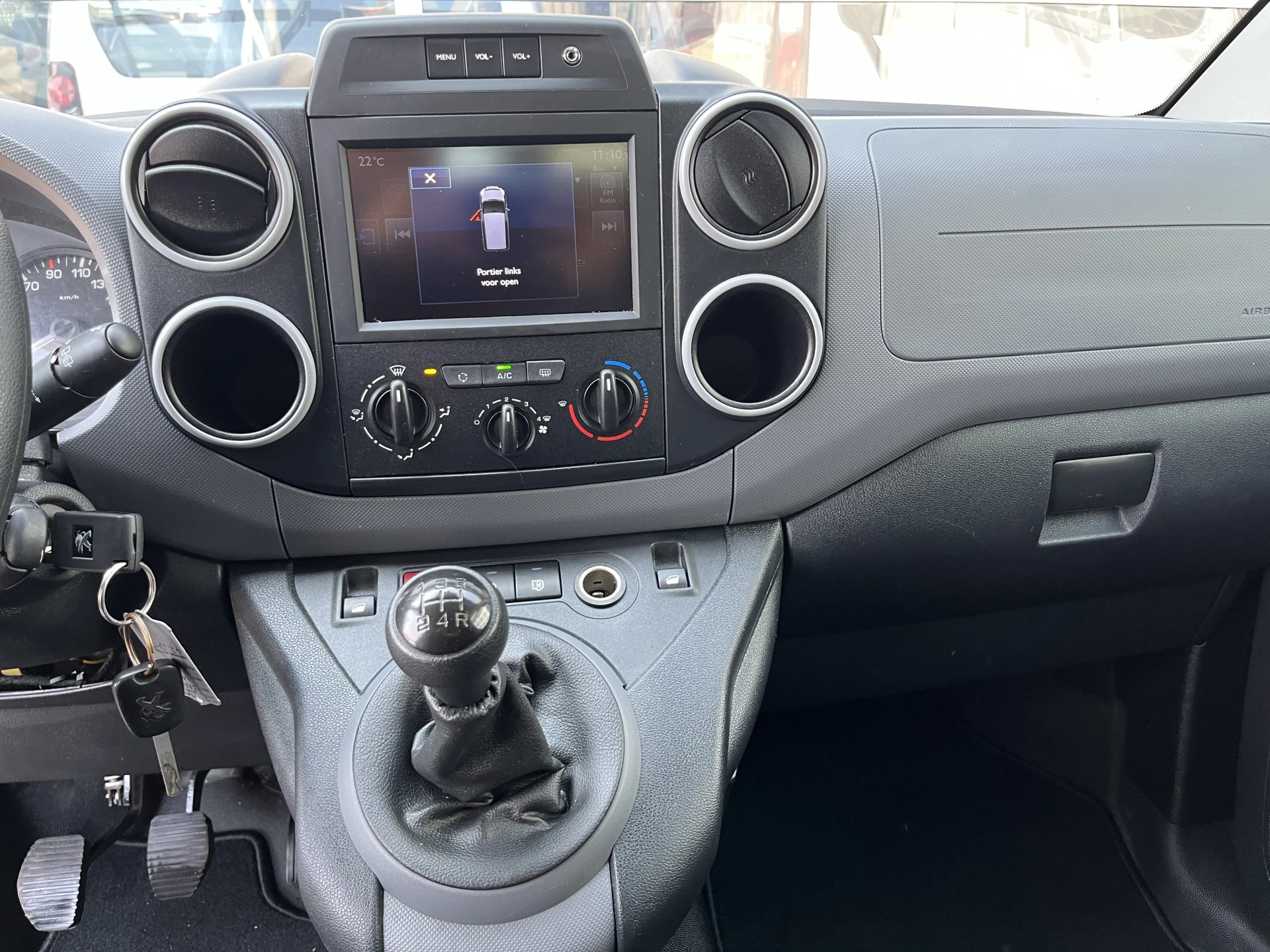 Hoofdafbeelding Peugeot Partner