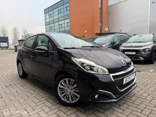 Peugeot 208 1.2 Benzine | 5 deurs | Navigatie | Nieuwe APK