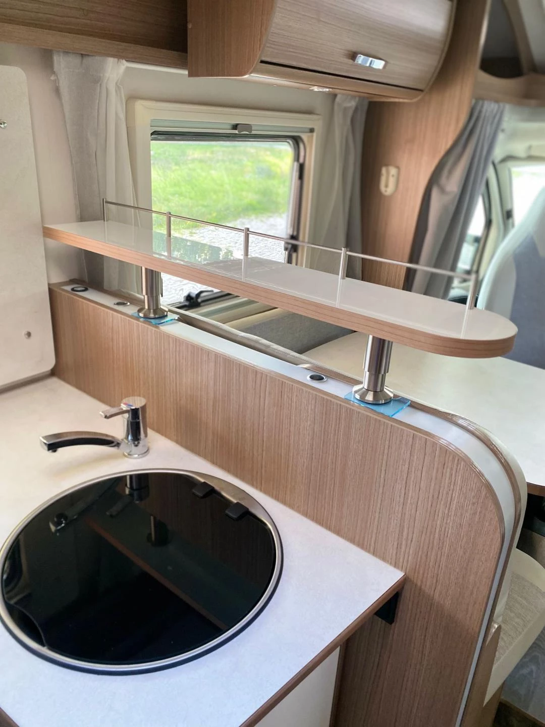 Hoofdafbeelding Carado T447