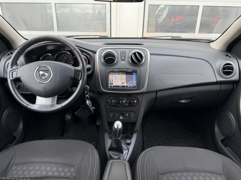 Hoofdafbeelding Dacia Logan