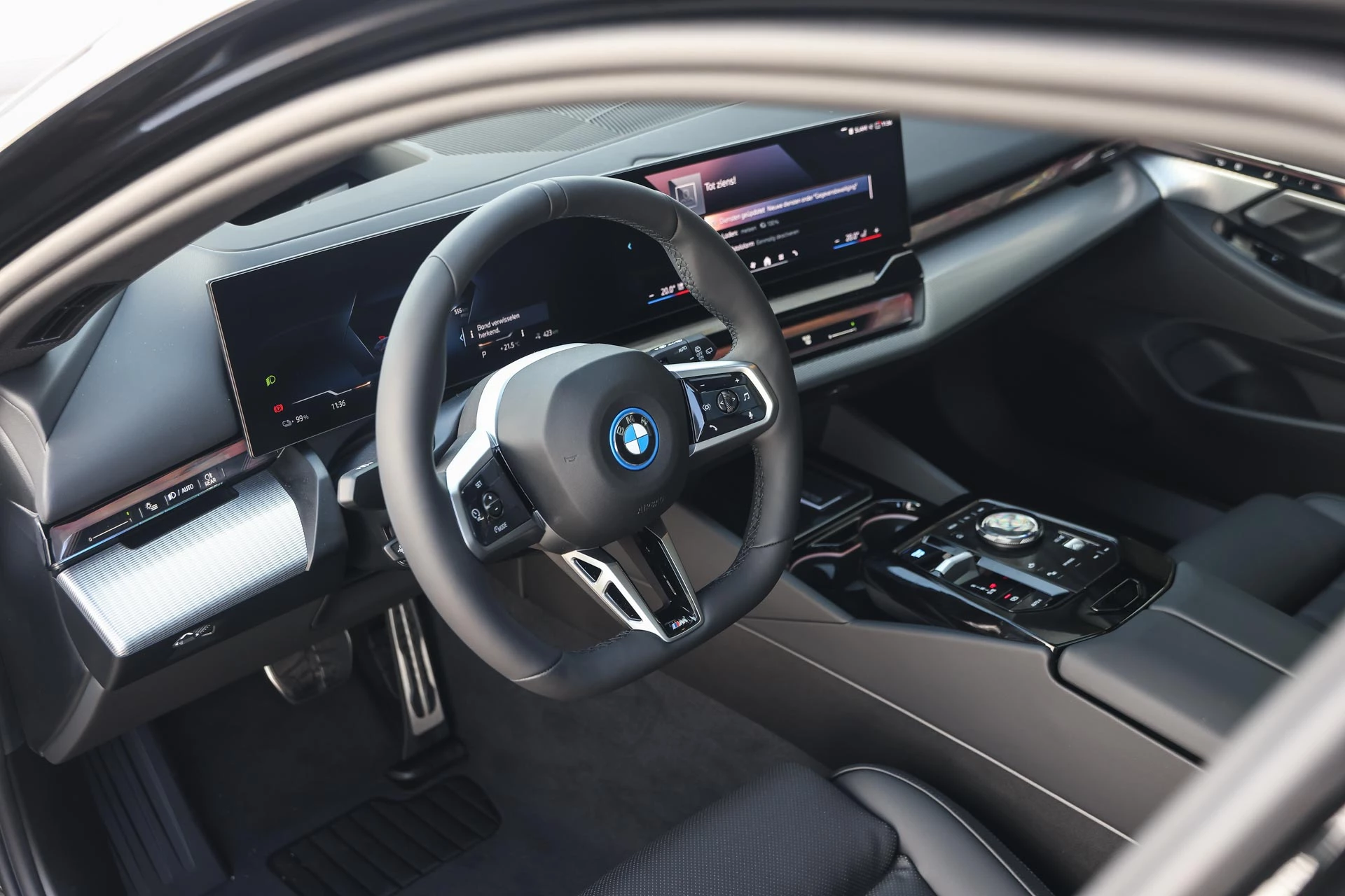 Hoofdafbeelding BMW i5