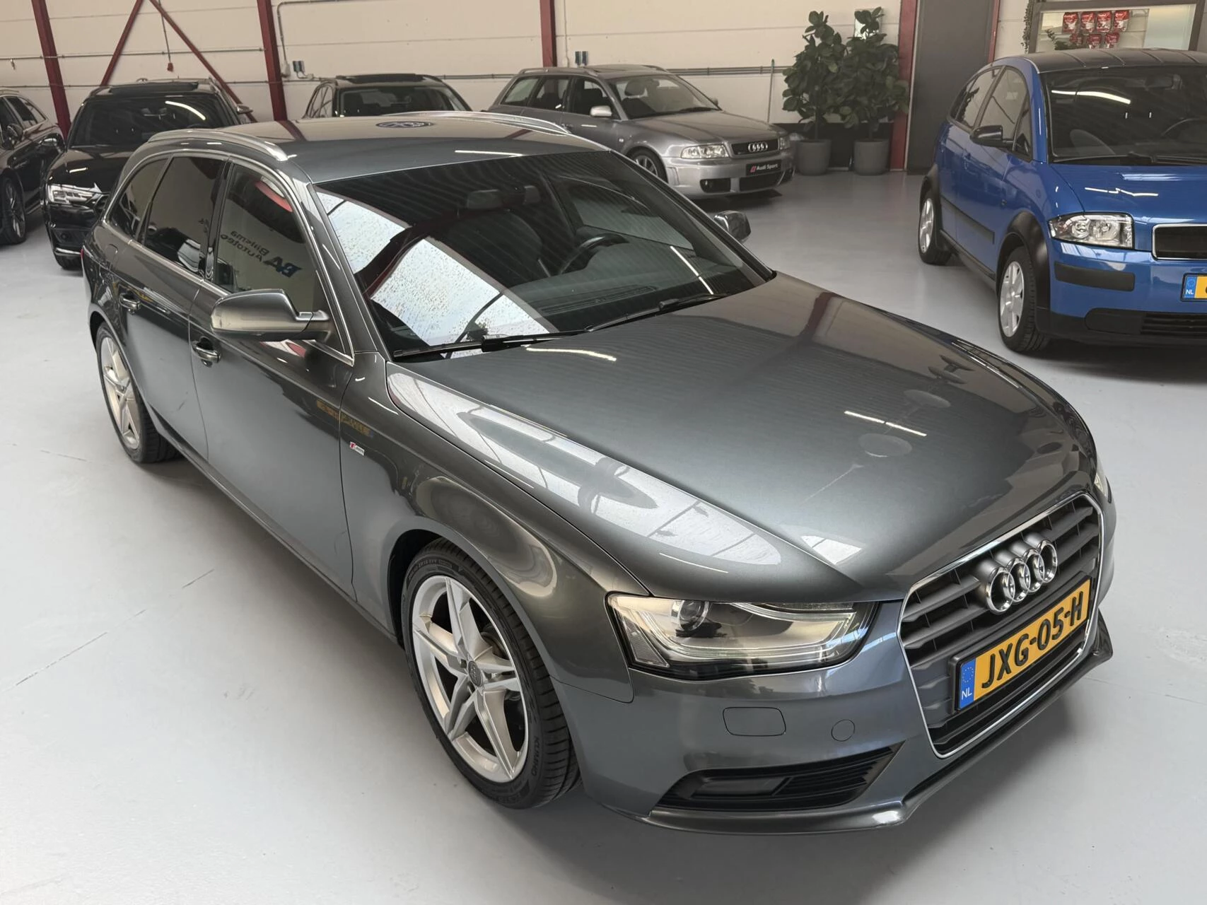 Hoofdafbeelding Audi A4