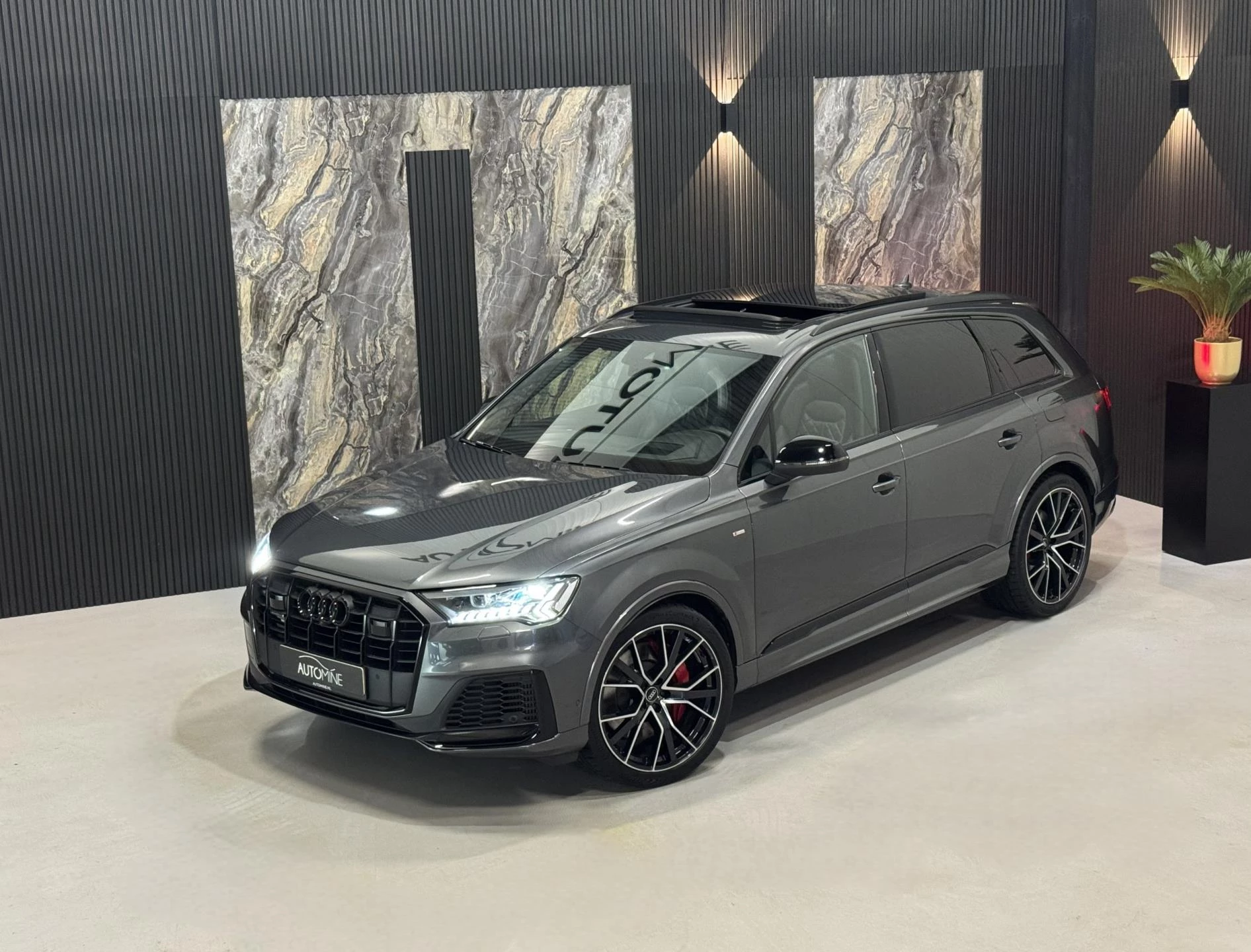 Hoofdafbeelding Audi Q7