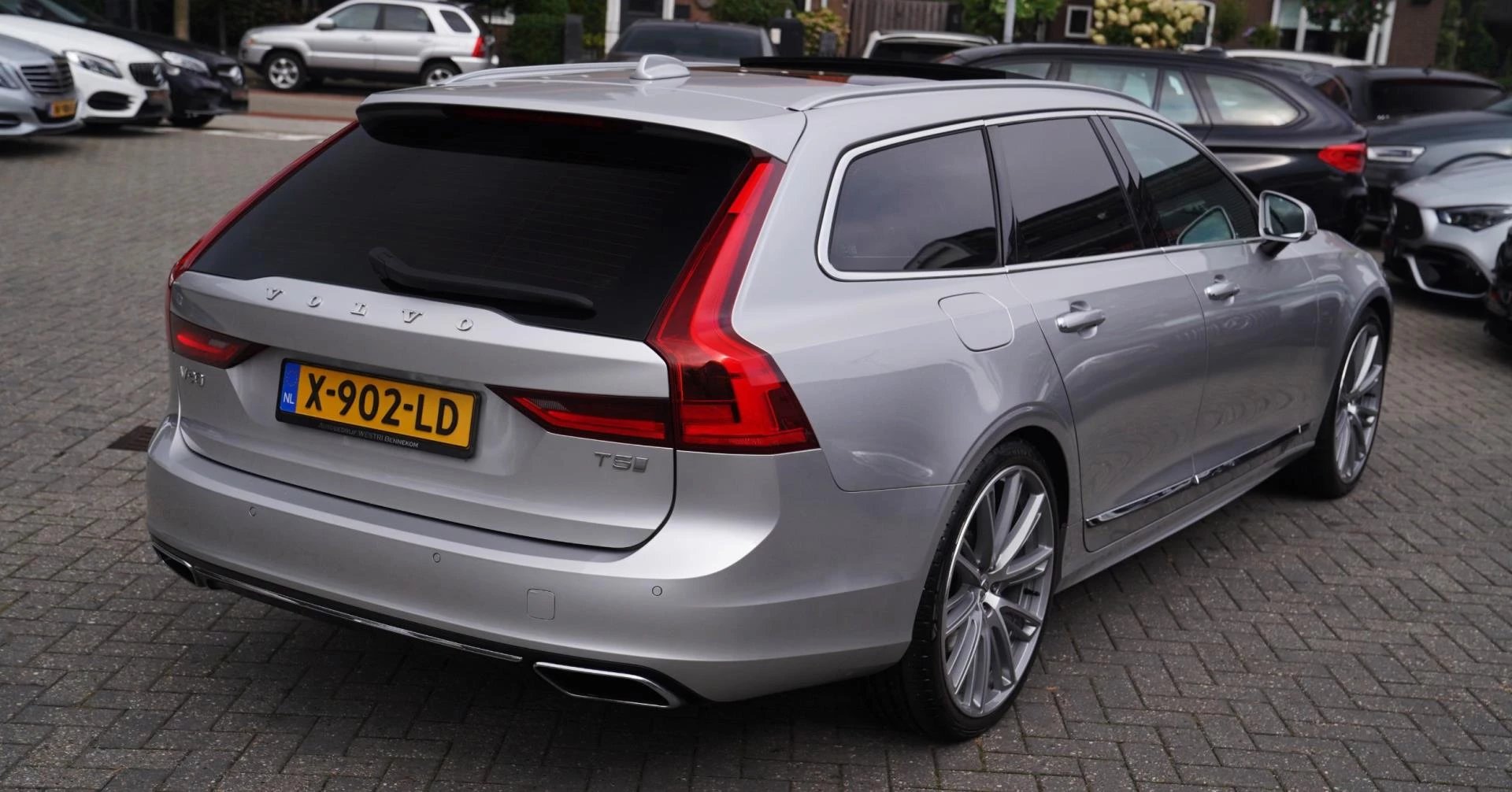 Hoofdafbeelding Volvo V90