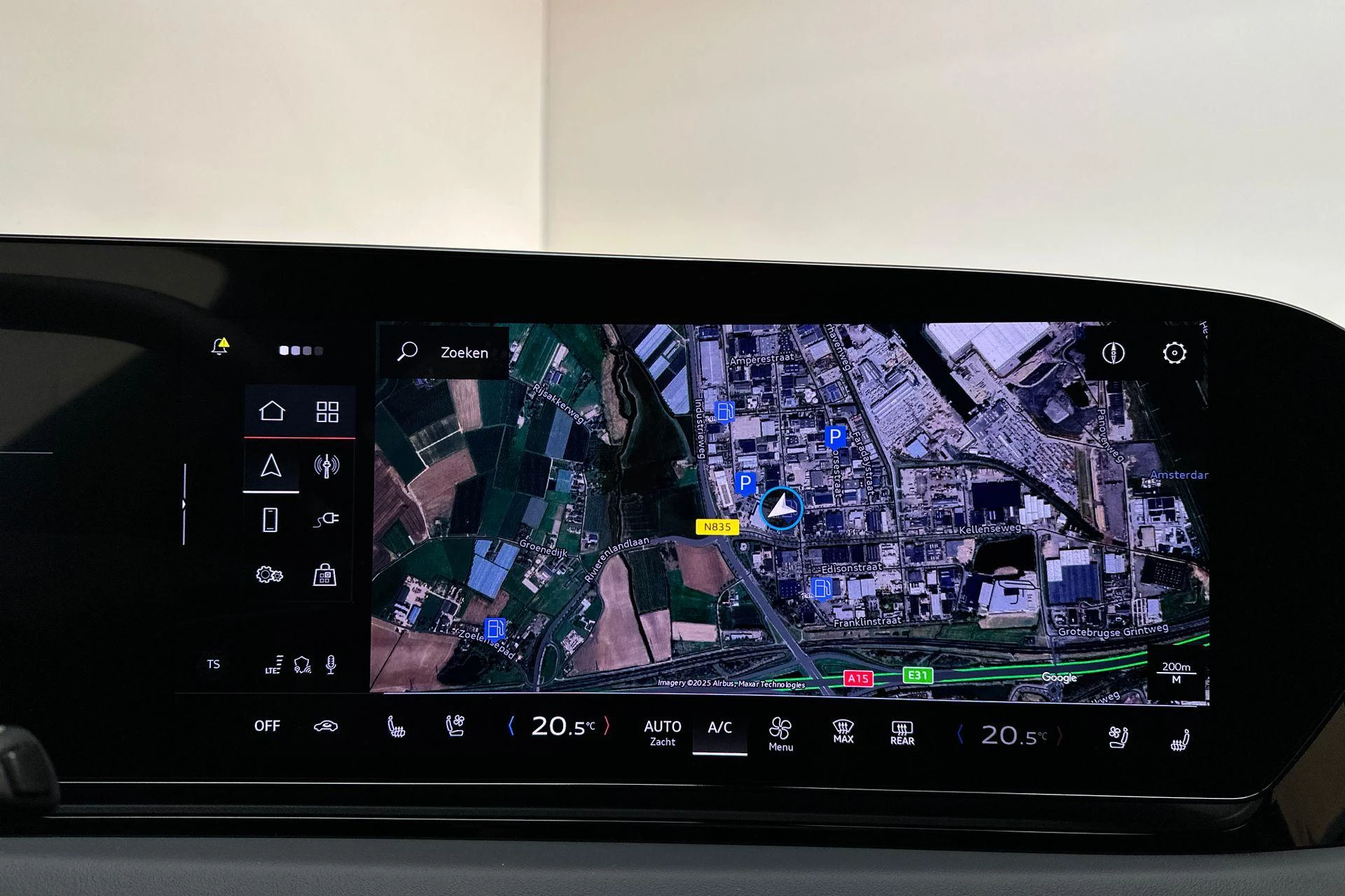 Hoofdafbeelding Audi S6 Avant e-tron
