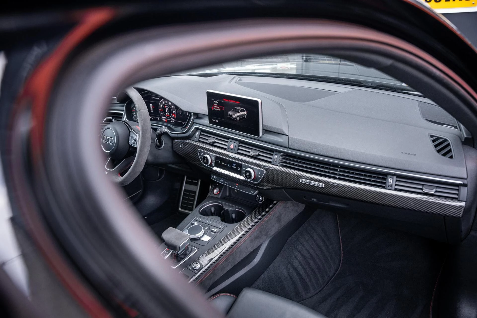 Hoofdafbeelding Audi RS4