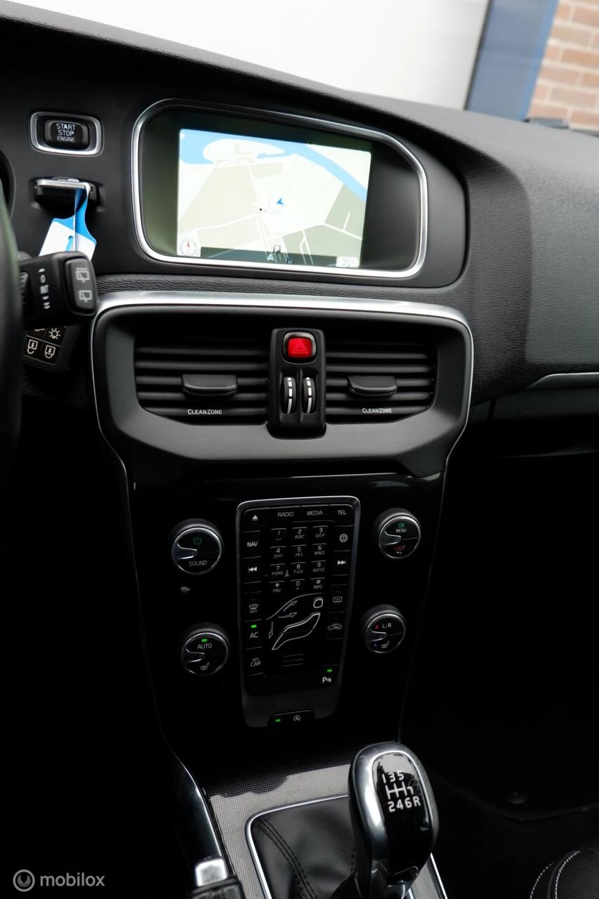 Hoofdafbeelding Volvo V40