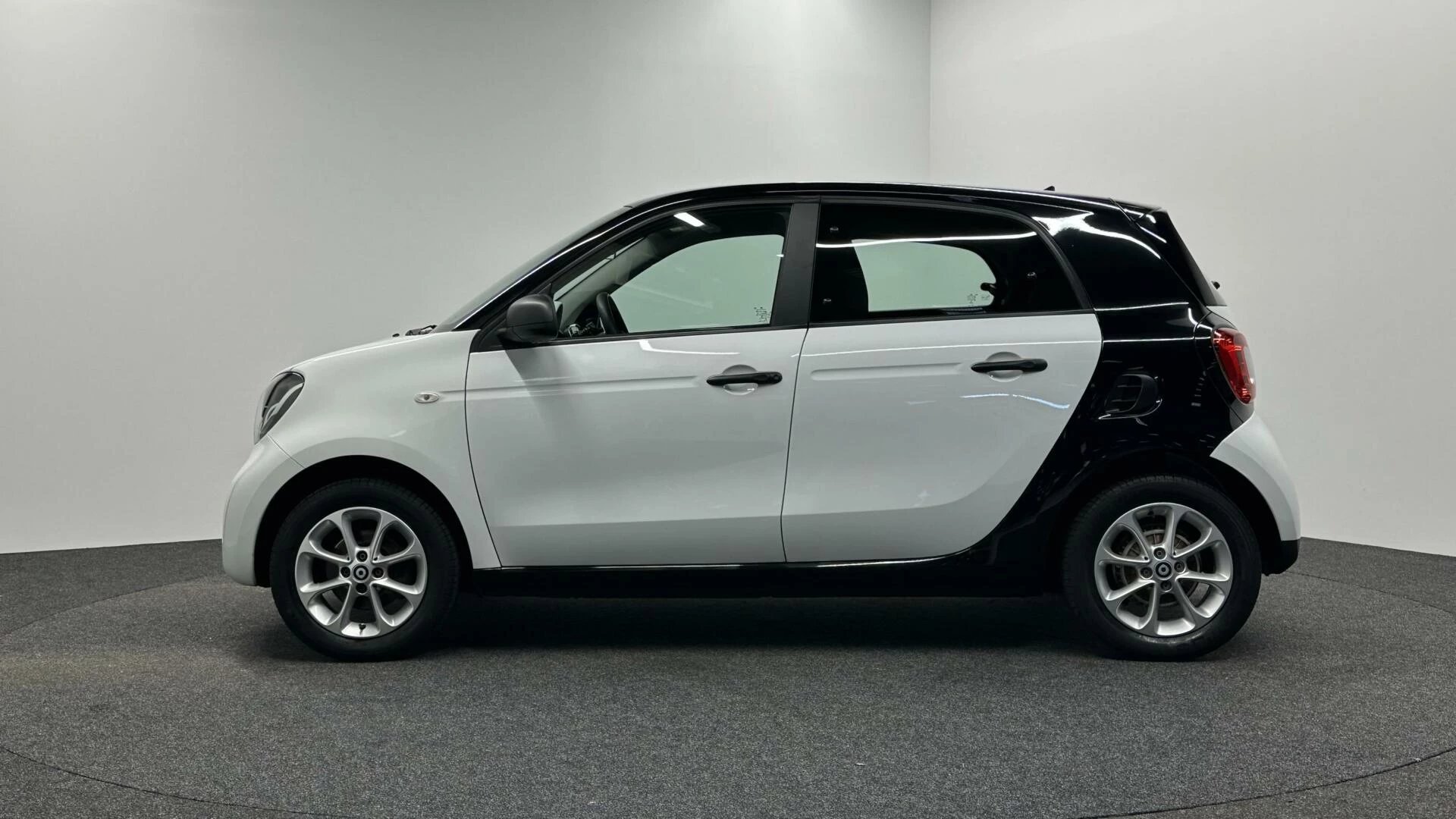 Hoofdafbeelding Smart Forfour