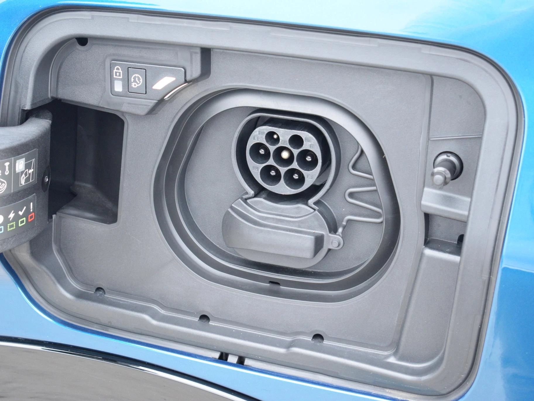Hoofdafbeelding Peugeot e-5008