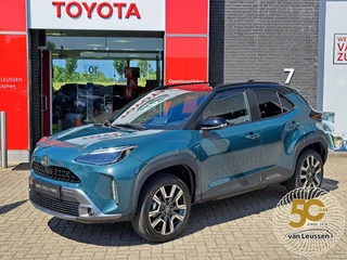 Toyota Yaris Cross 1.5 Hybrid 130 Executive NIEUW DIRECT LEVERBAAR BLIND SPOT PDC STOELVERWARMING BI-TONE ELEKTRISCHE ACHTERKLEP