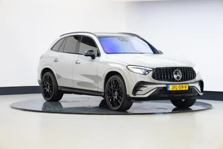 Hoofdafbeelding Mercedes-Benz GLC Mercedes-Benz GLC-klasse 300e 4MATIC AMG Line | Panoramadak | Trekhaak | Sfeer | Multicontour |