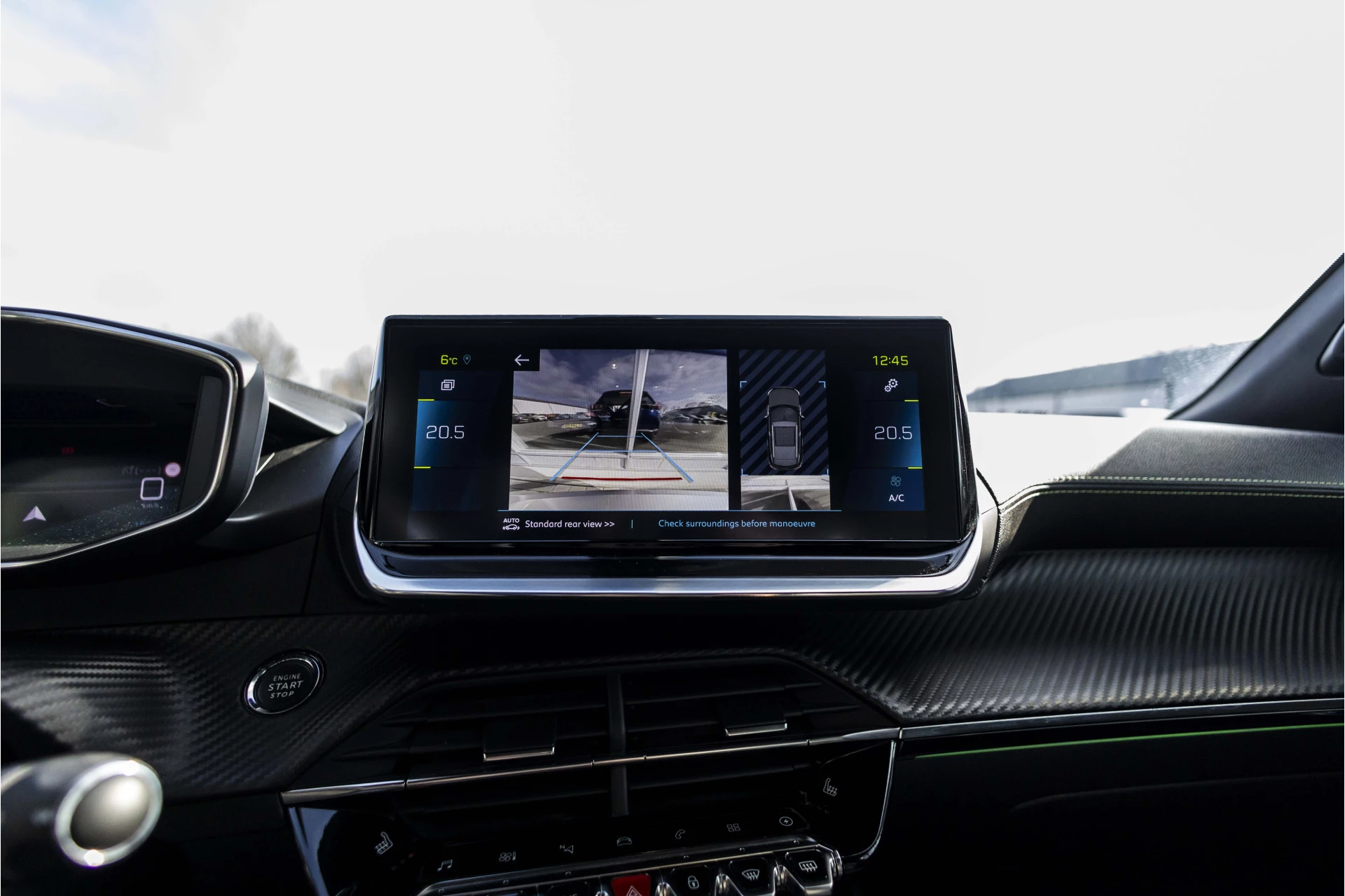 Hoofdafbeelding Peugeot e-2008