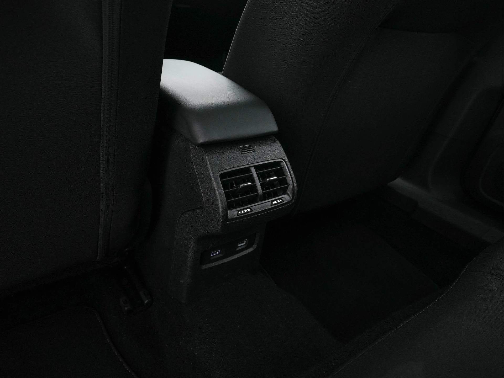 Hoofdafbeelding Citroën ë-C4