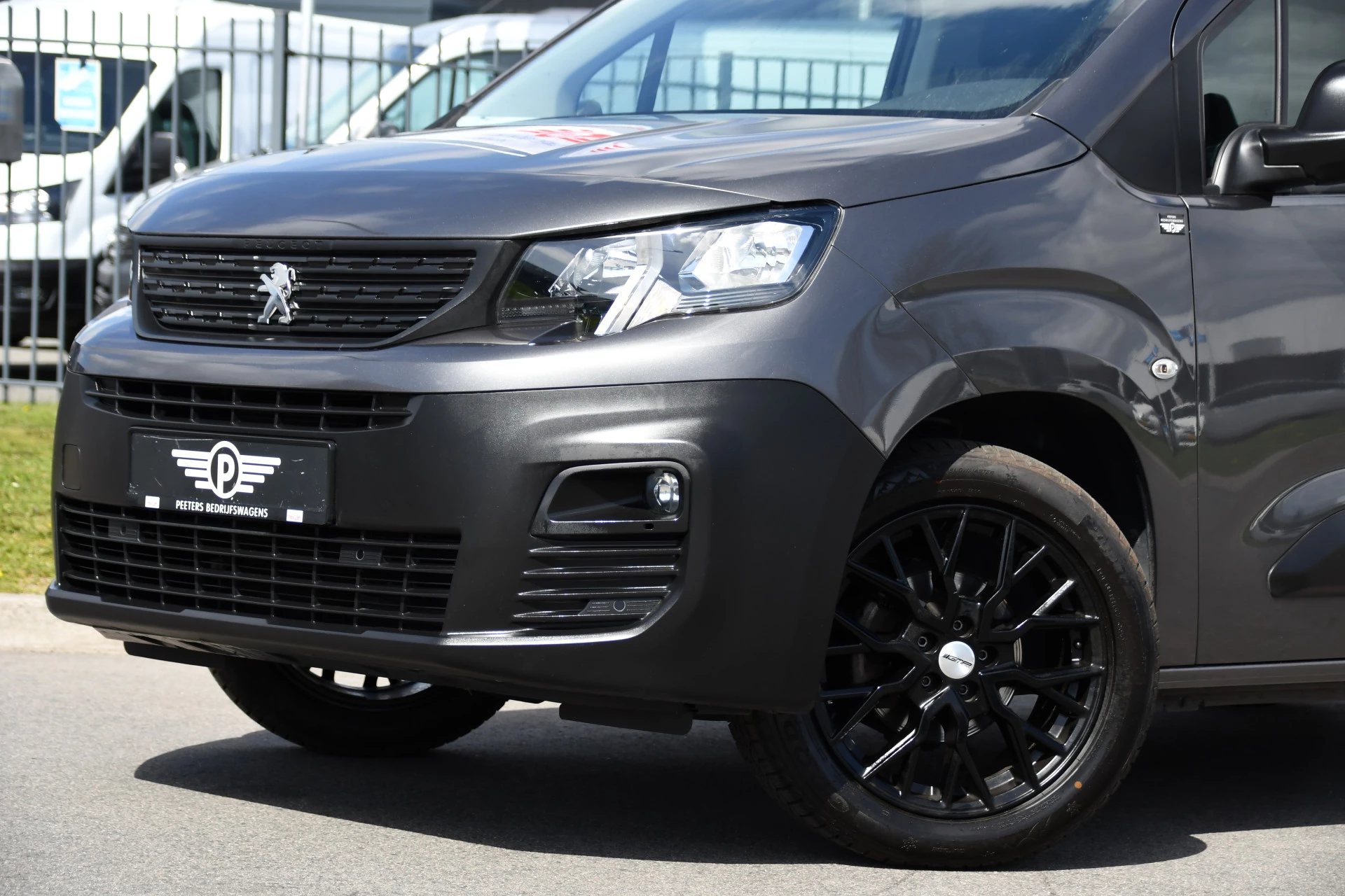 Hoofdafbeelding Peugeot Partner