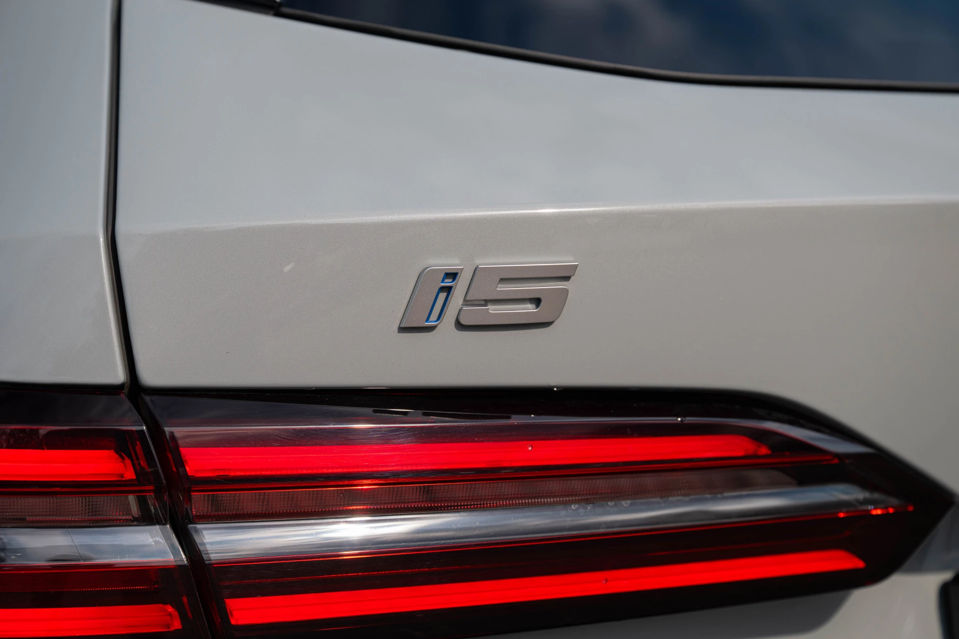 Hoofdafbeelding BMW i5