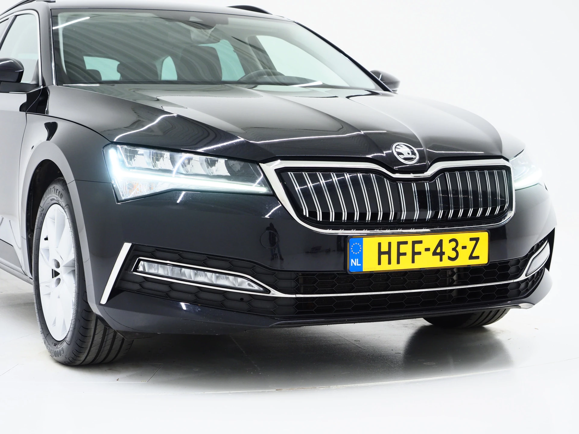 Hoofdafbeelding Škoda Superb