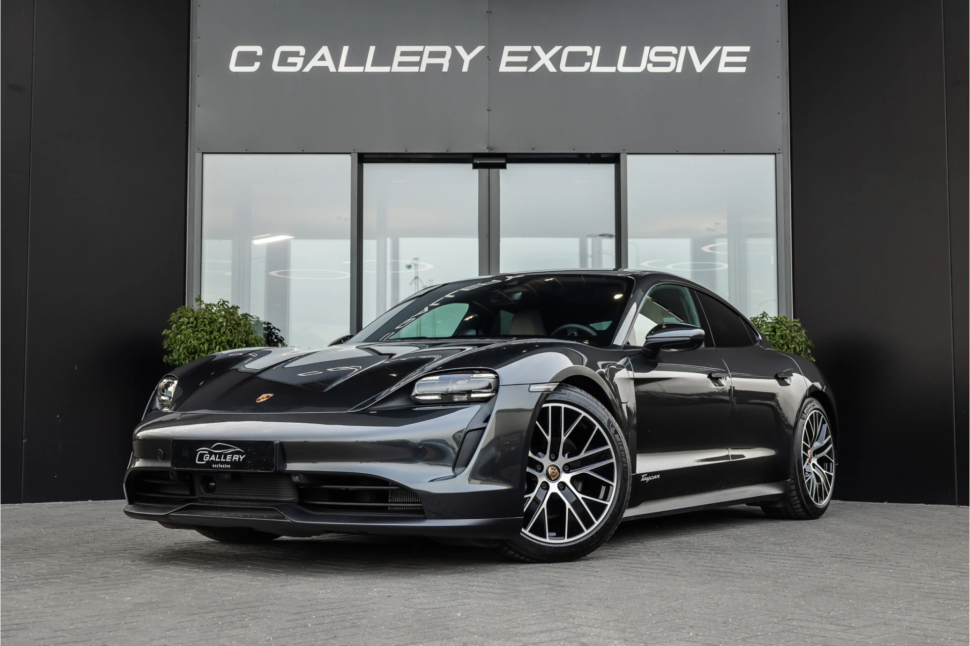 Hoofdafbeelding Porsche Taycan