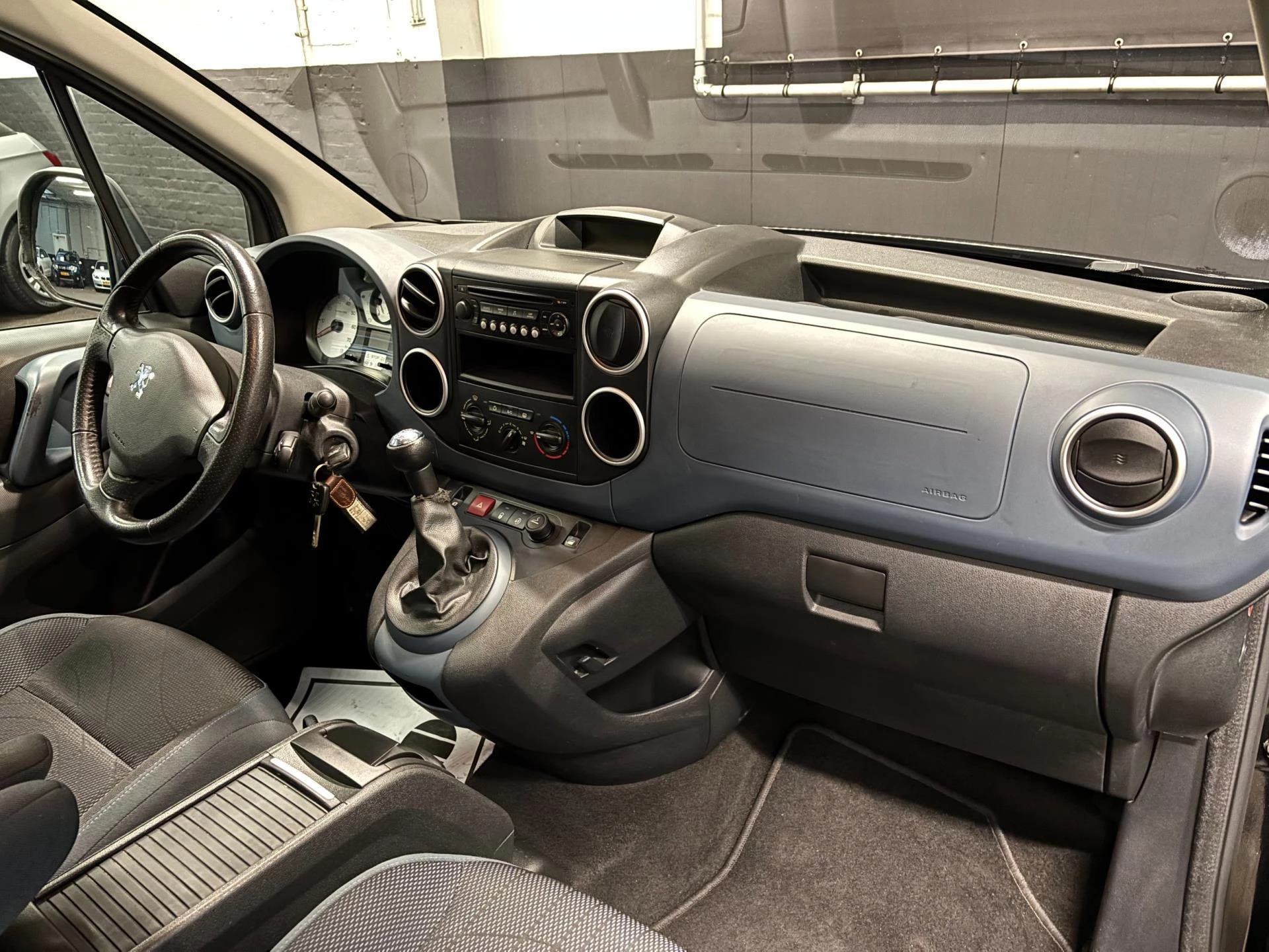 Hoofdafbeelding Peugeot Partner