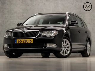 Škoda Superb Combi 2.0 TSI Sport Line 200Pk Automaat (PANORAMADAK, NAP, NAVIGATIE, CLIMATE, PARKEERSENSOREN, SPORTSTOELEN, CRUISE, XENON, NIEUWSTAAT)