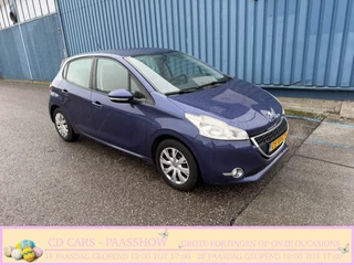 Peugeot 208 1.2 VTi Blue Auto is niet bestemd voor particulieren is voor handelaren, Inruilauto’s tegen vaste prijzen. Voor meer info: 0638140850 Bij de verkoop van gebruikte voertuigen door CD-Cars wordt geen standaard garantie verstrekt. De koper aanvaardt het voertuig in de staat waarin het zich bevindt op het moment van aankoop
