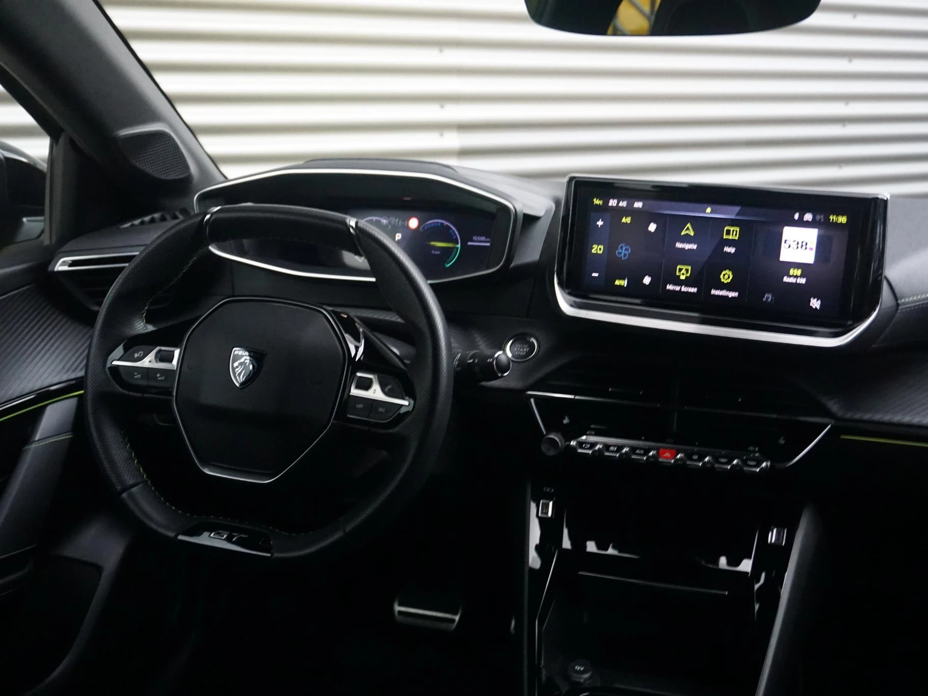 Hoofdafbeelding Peugeot e-208