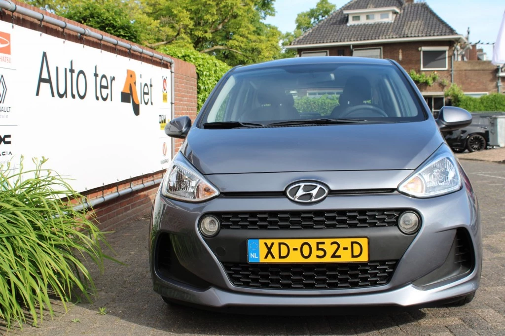 Hoofdafbeelding Hyundai i10