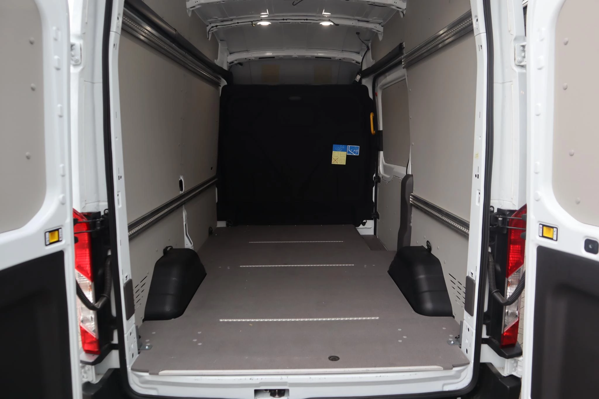 Hoofdafbeelding Ford E-Transit